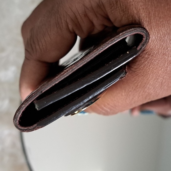 Gucci Guccissima Gold Heart Patent Leather Keyholder EUC - Picture 7 of 16